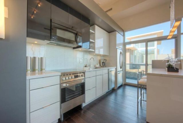 Jade Waterfront Condos Kitchen