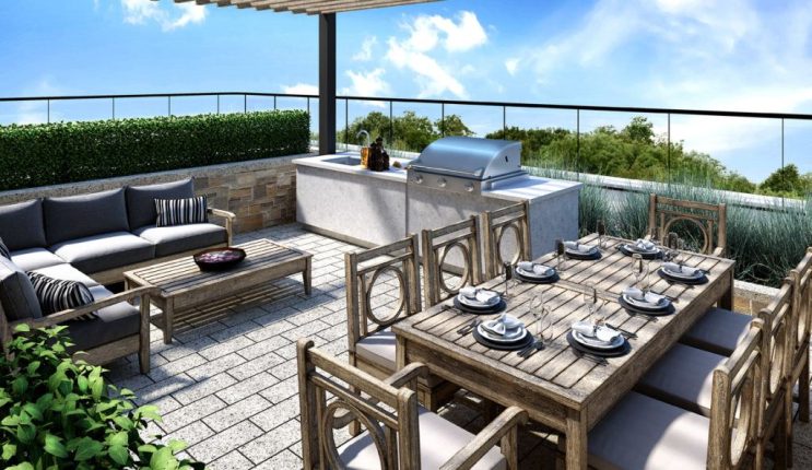 Edenbridge on the Kingsway Condos Outdoor Terrace