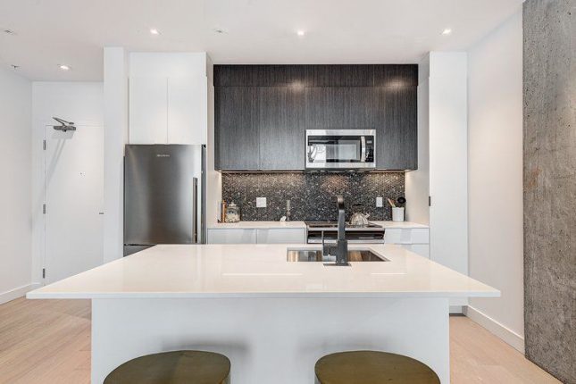 Cité Midtown - Phase 2 Condos Kitchen