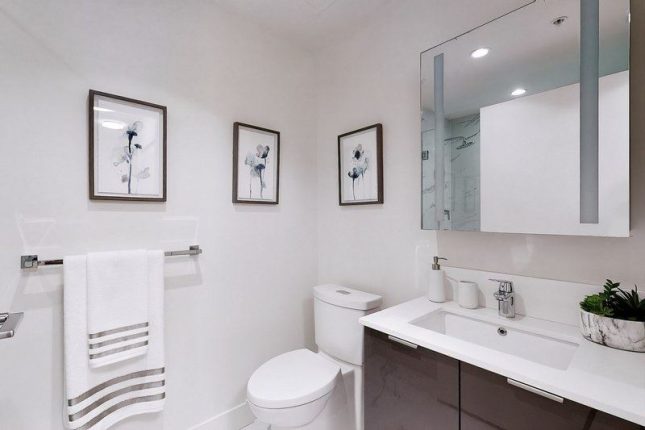 SOMA on Cambie Condos Bathroom