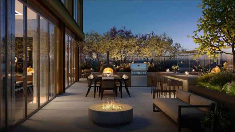 8 Elm on Yonge Condos Outdoor Terrace