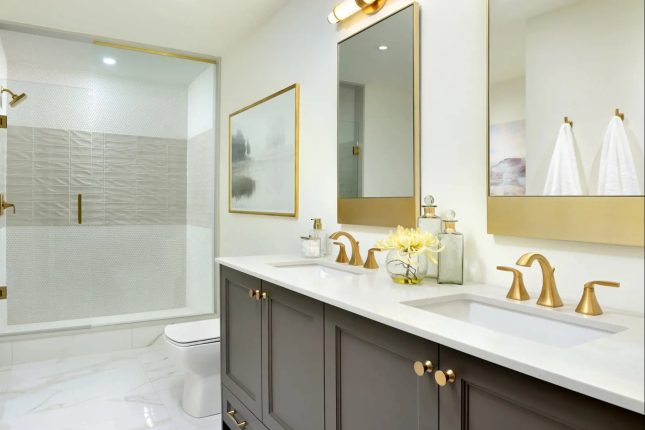 The Towns on Bayview - Phase 4 Bathroom