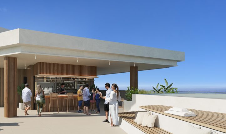 Crystal Garden Rooftop Terrace With Bar