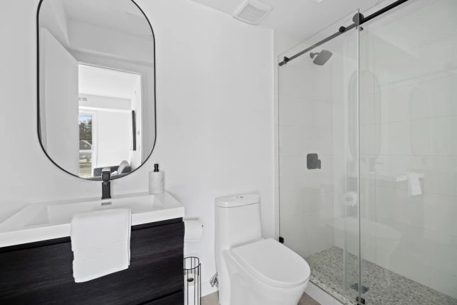 Orchard Park Condos Bathroom